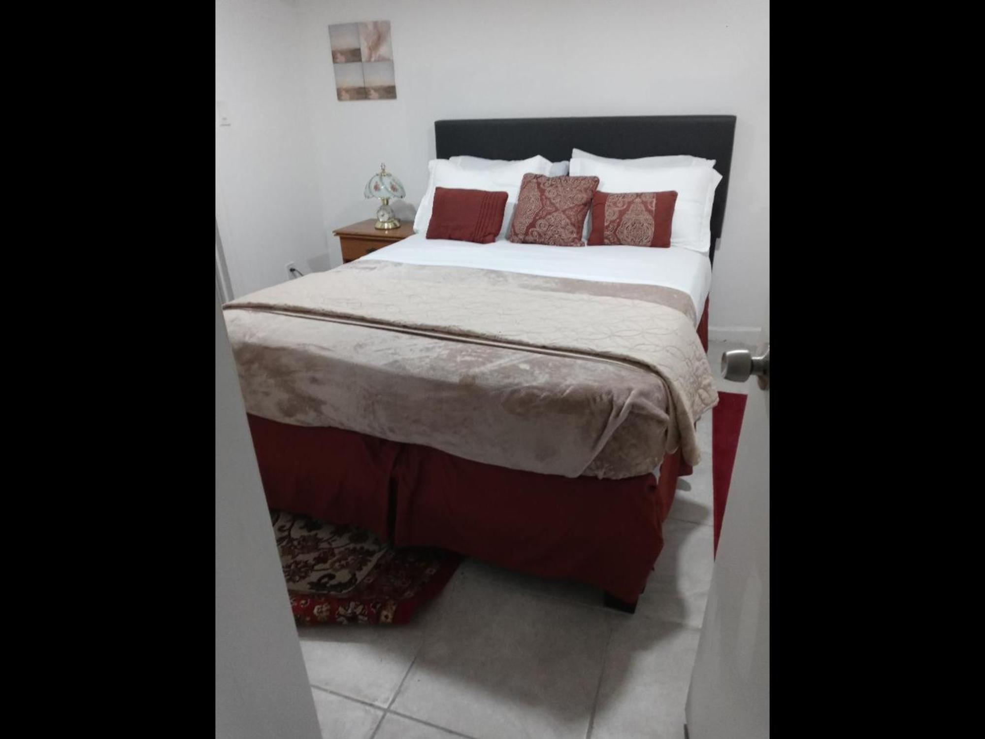 Appartamento "Cozy Basement Retreat Just 40 Minutes To Nyc!" Irvington Esterno foto