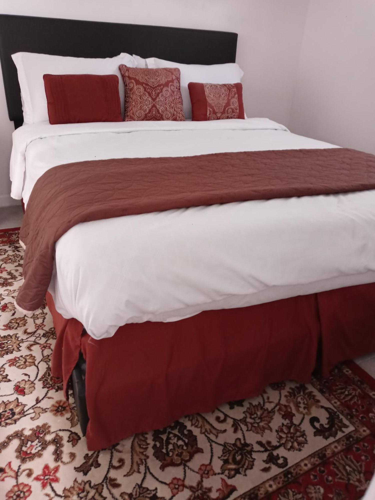 Appartamento "Cozy Basement Retreat Just 40 Minutes To Nyc!" Irvington Esterno foto